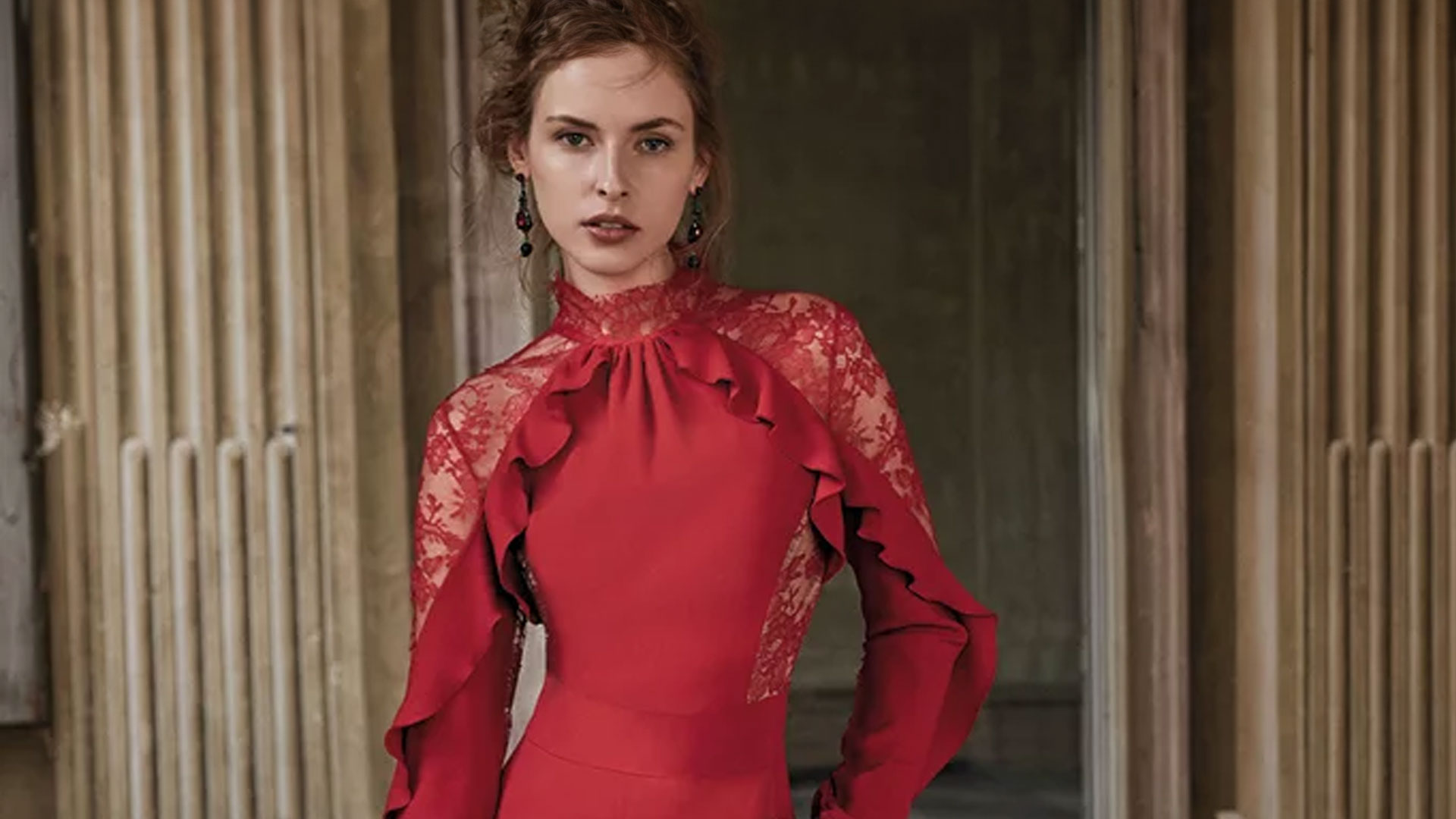 Clips Autunno Inverno 2017/18: il glam non rinuncia alla femminilità.